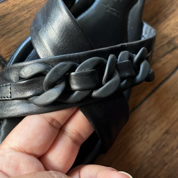 TAMARI - ZENIA LEATHER SLIDE SANDAL, Black - Picture 7 of 9